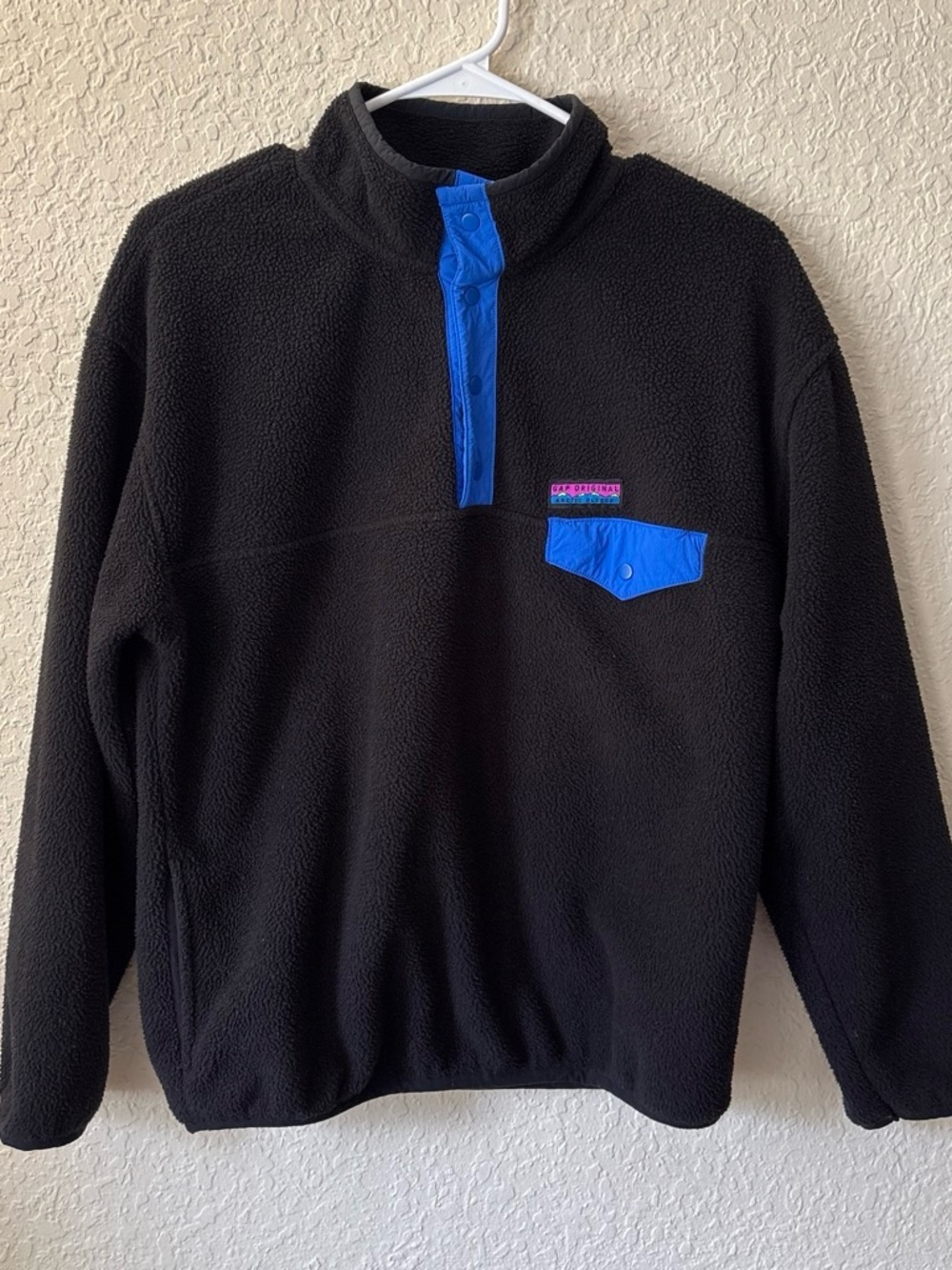 GAP Black Fleece Pullover with Blue Snap-Placket and Pocket